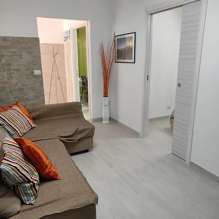 Nyaraló House Chiara Giardini Naxos